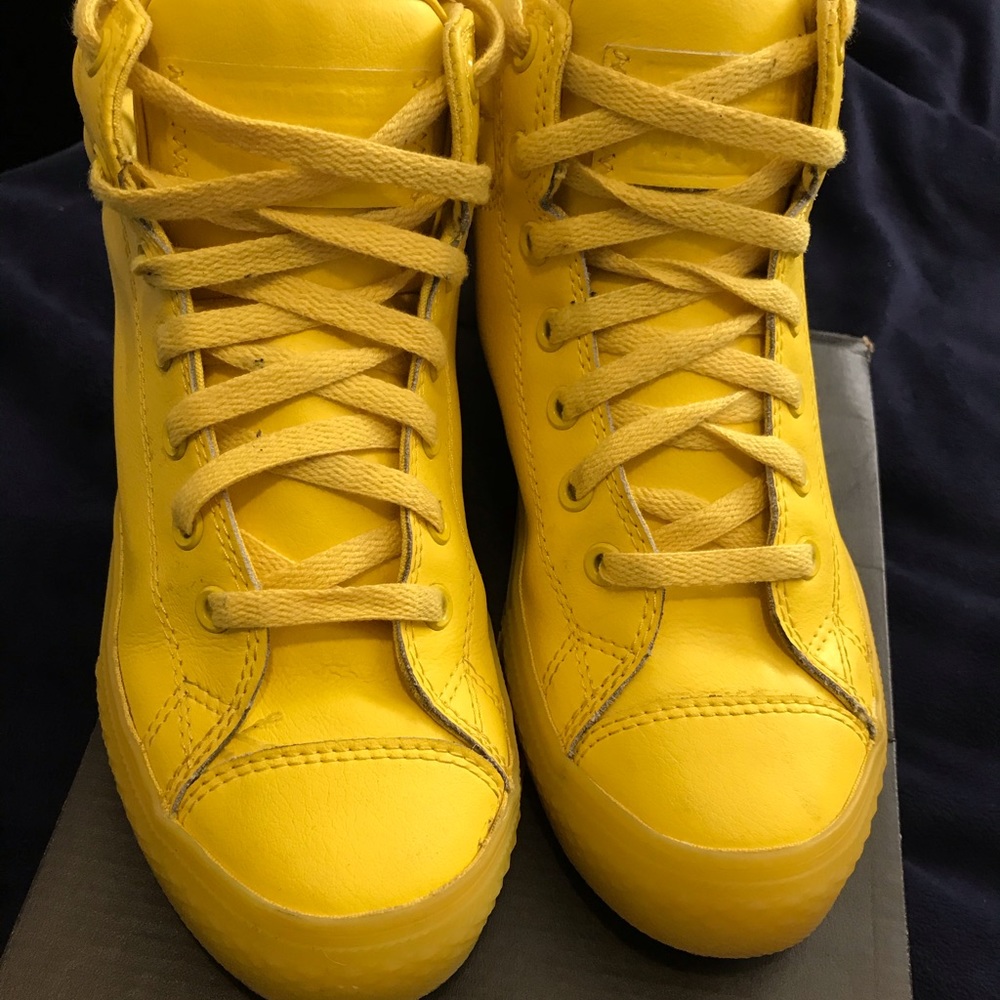 Mustard yellow Converse